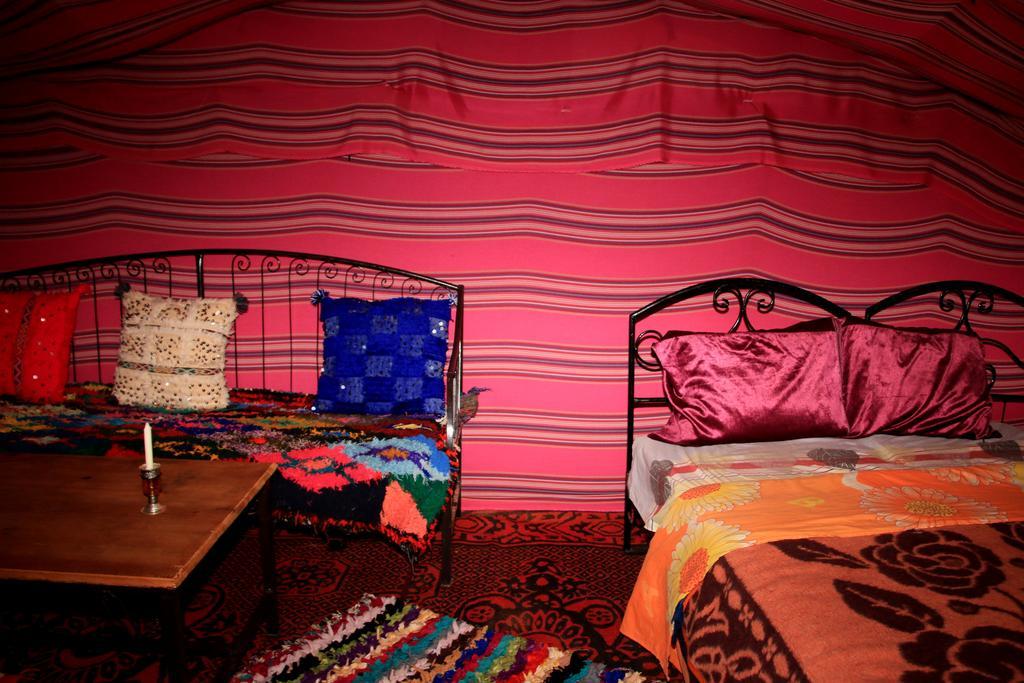 Bivouac Le Petit Prince Merzuga Kültér fotó