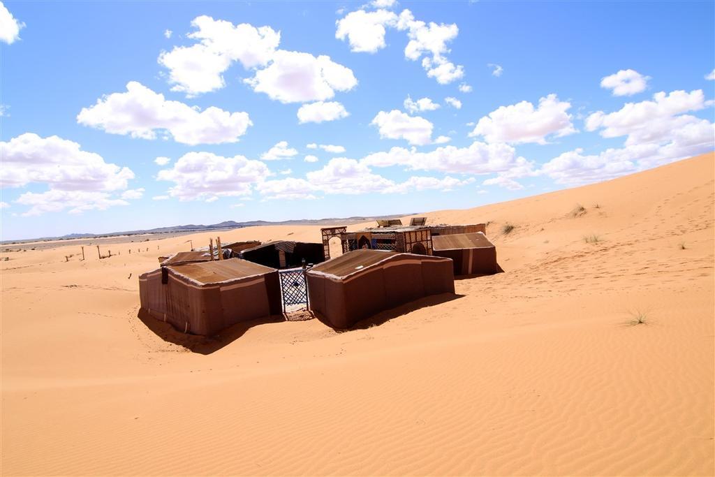 Bivouac Le Petit Prince Merzuga Kültér fotó